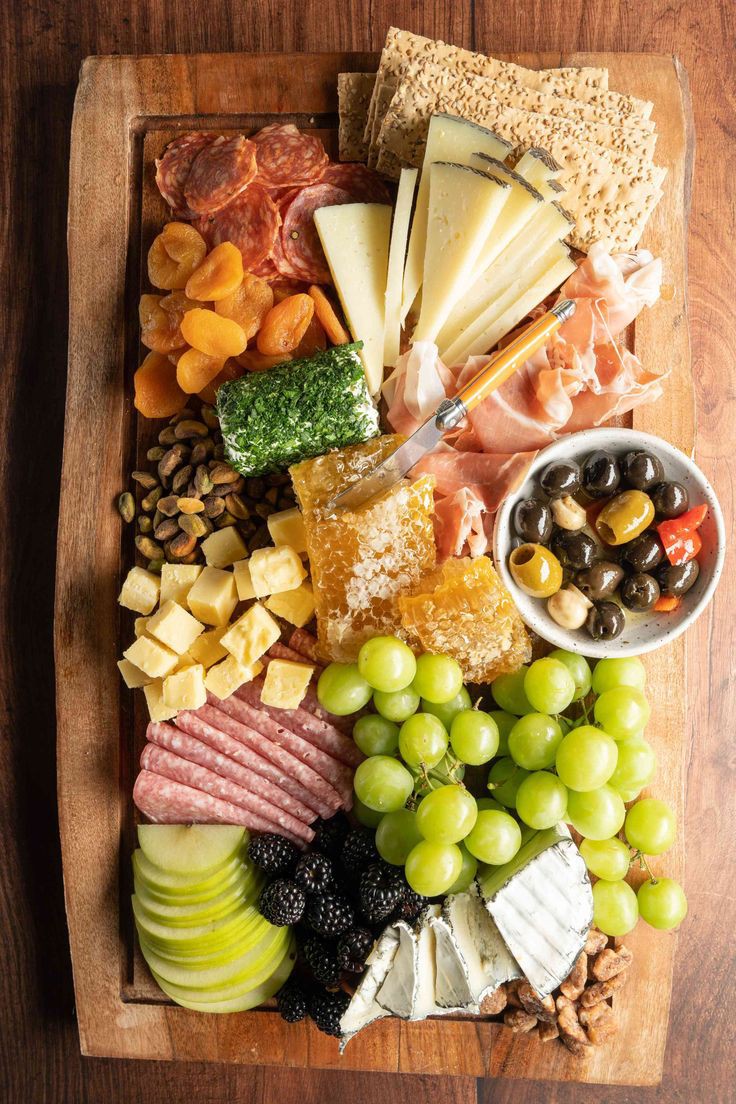 cheese-and-charcuterie-board-appetizer-recipes-for-your-party