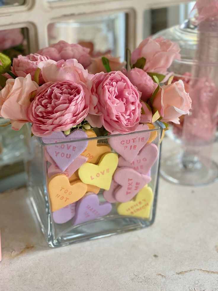 candy-heart-vase-filler