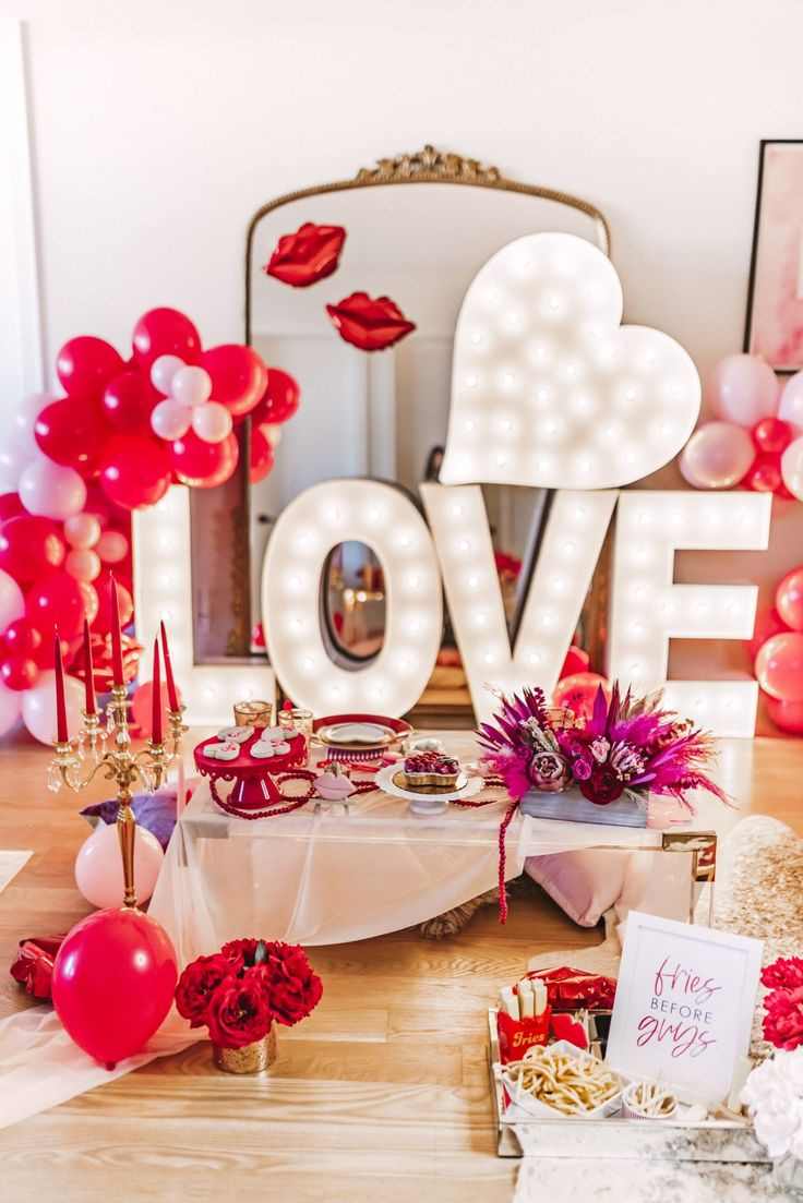 diy-love-marquee-lights-diy-valentine's-day-decor-ideas