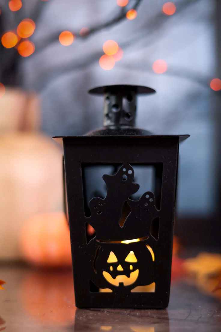 ghost-lanterns-diy-halloween decorations