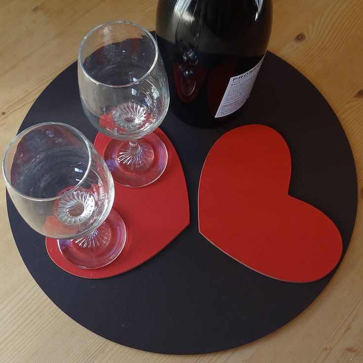 heart-shaped-coasters-diy-valentine's-daydecor-ideas