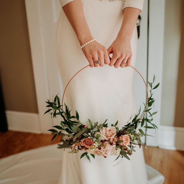 floral-hoop-wreath-for-wedding