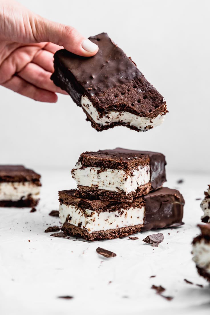 chocolate-ice-cream-sandwiches