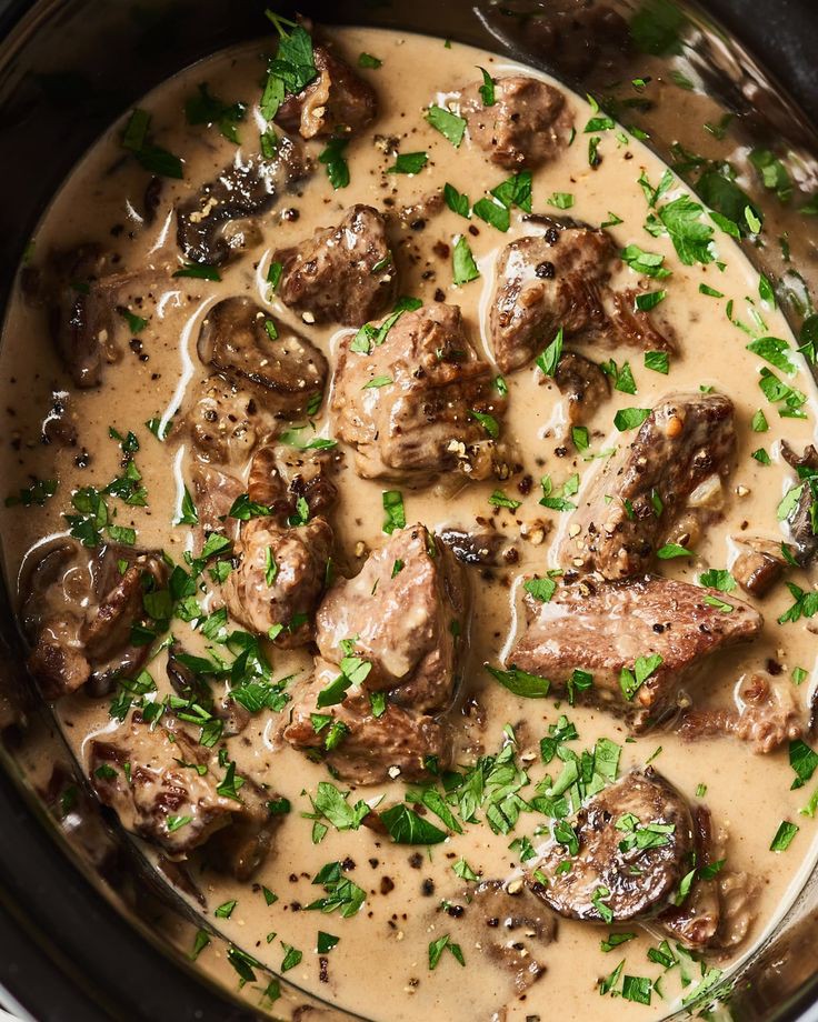 slow-cooker-beef-stroganof