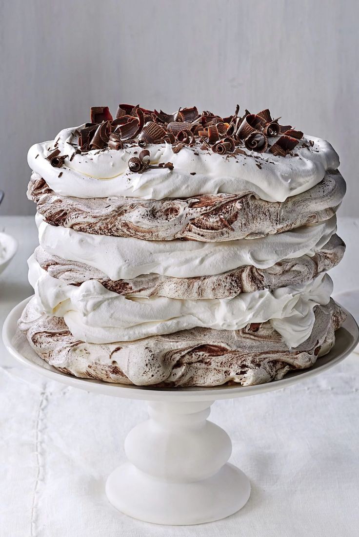 chocolate-pavlova-chocolate-desserts-for-chocoholics