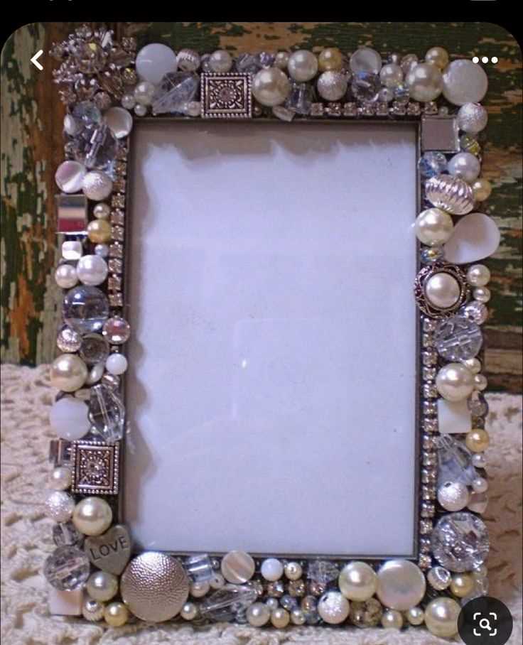 beaded-frame