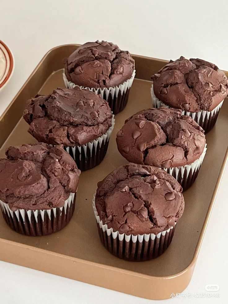 gluten-free-chocolate-cupcakes