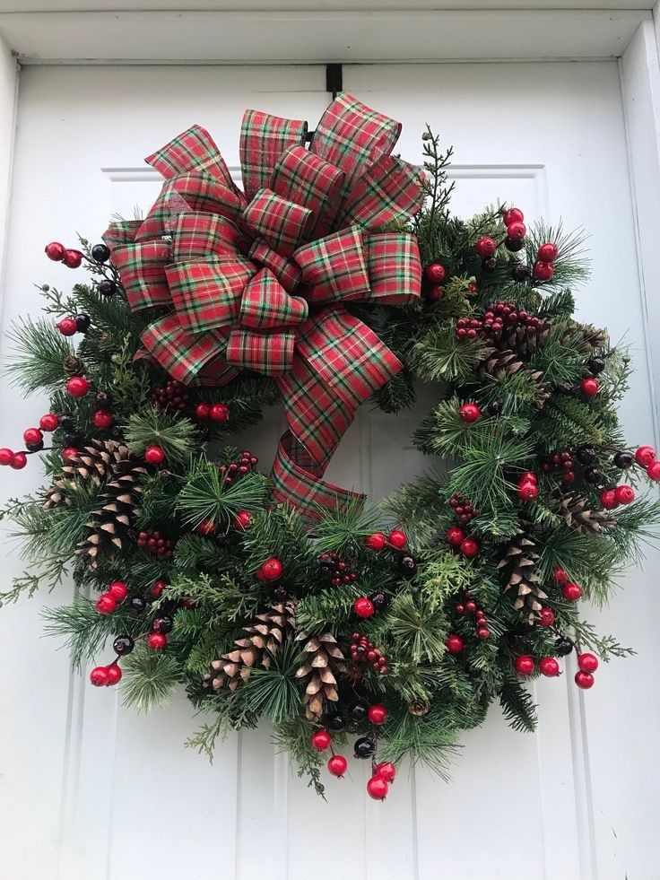 cedar-and-cranberry-wreath-diy-wreaths-for-every-season