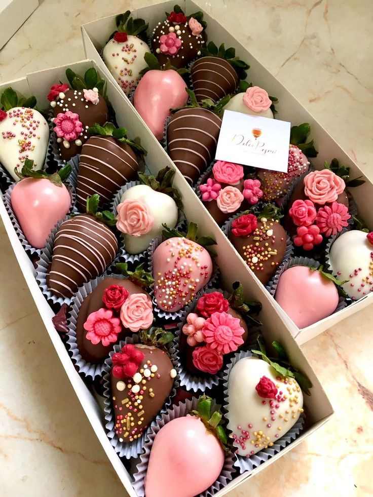 chocolate-dipped-strawberries