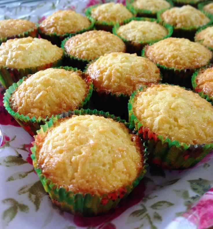 coconut-macaroons-gluten-free-dessert-recipes