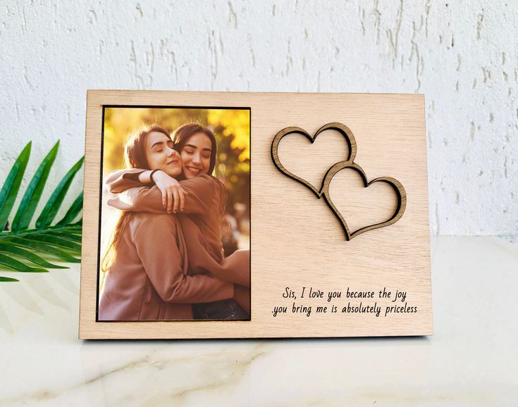 personalized-photo-frame-valentine-gifts-for-your-new-girlfriend