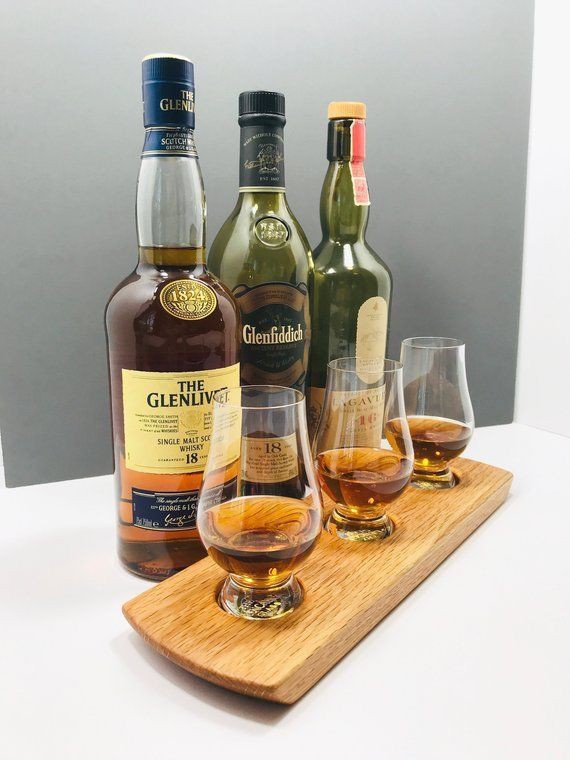 bourbon-and-whiskey-tasting-set-valentine's-day-basket-ideas-for-him