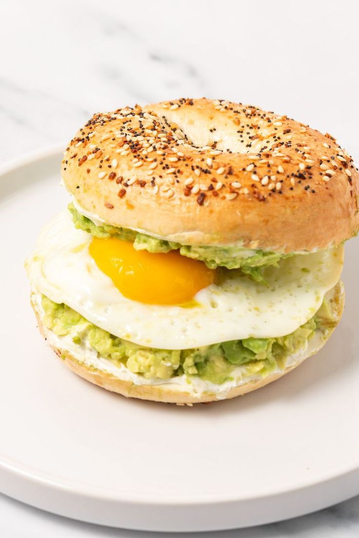 egg-and-avocado-breakfast-sandwich