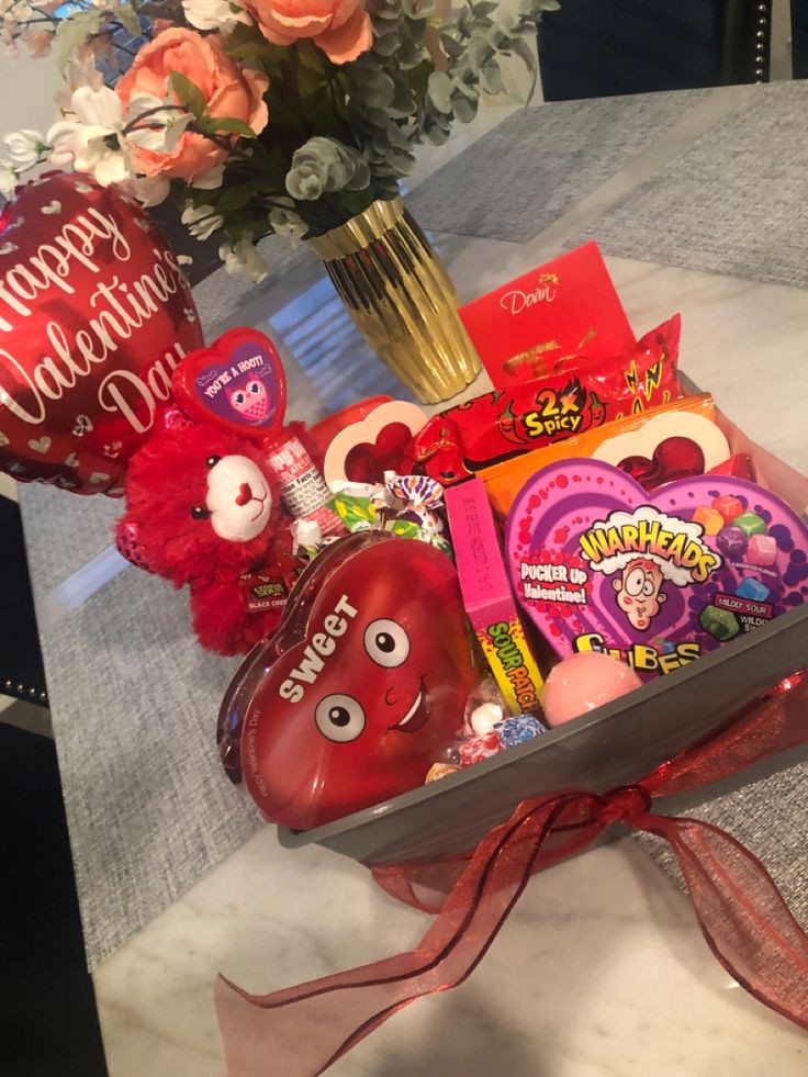 personalized-snack-basket