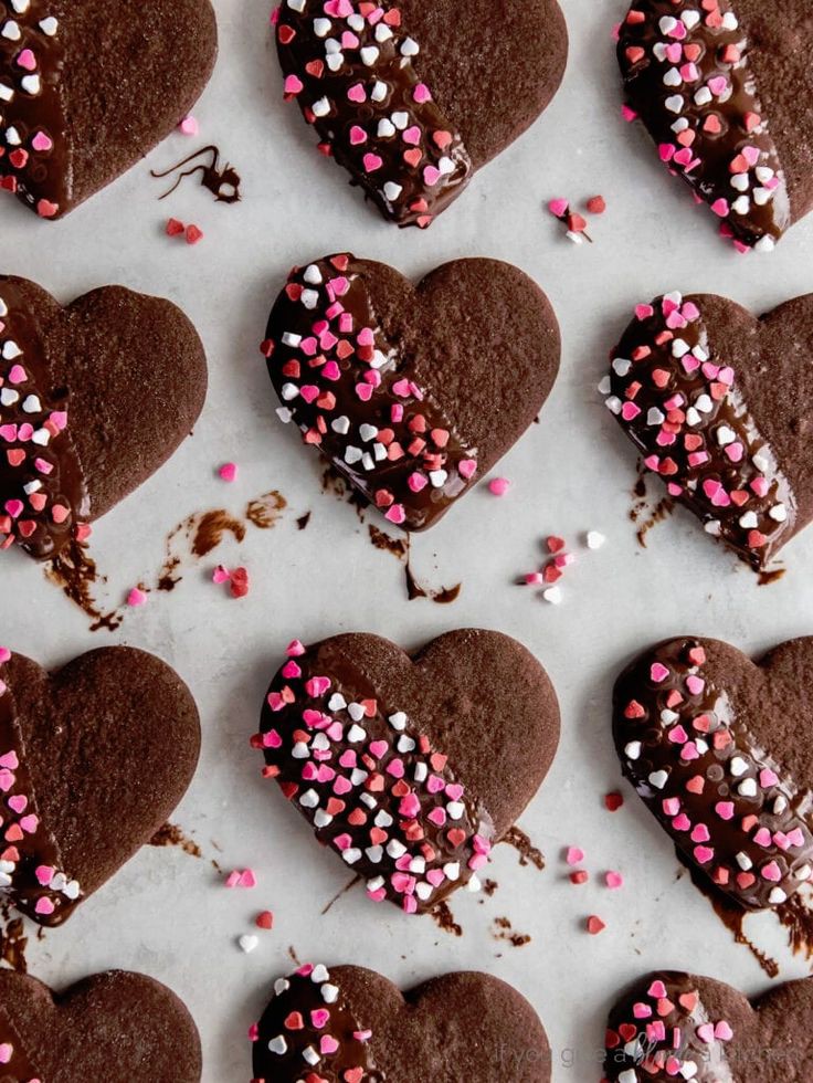 chocolate-dipped-hearts