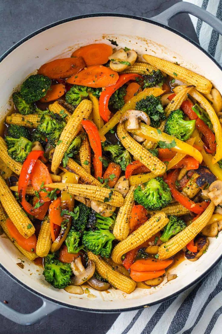 veggie-stir-fry-weeknight-dinners-under-30-minutes