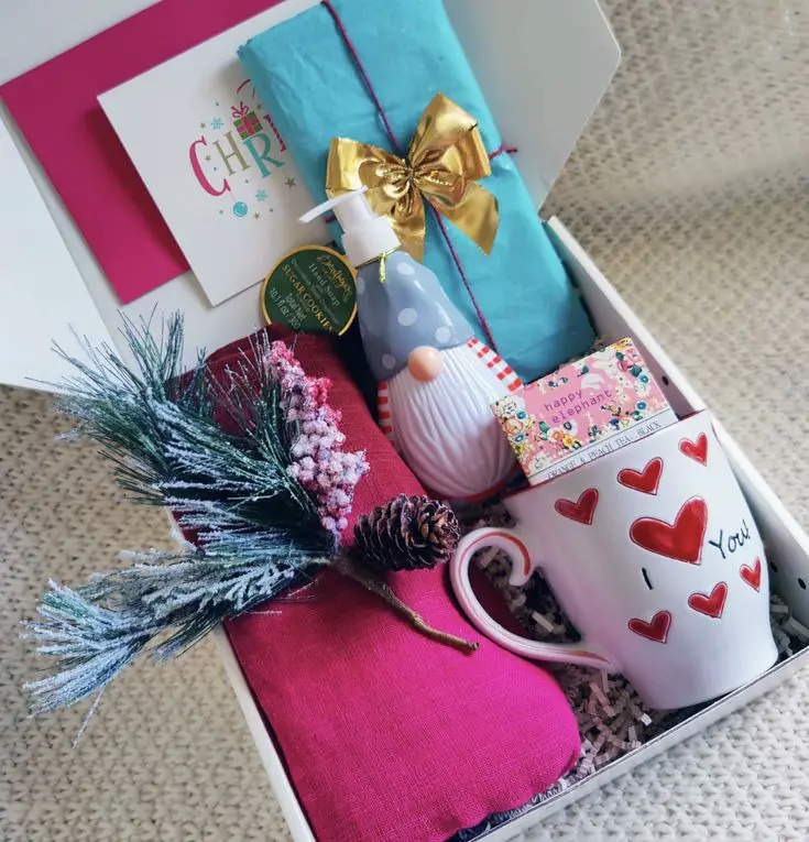 long-distance-love-box-valentine-care-package-ideas