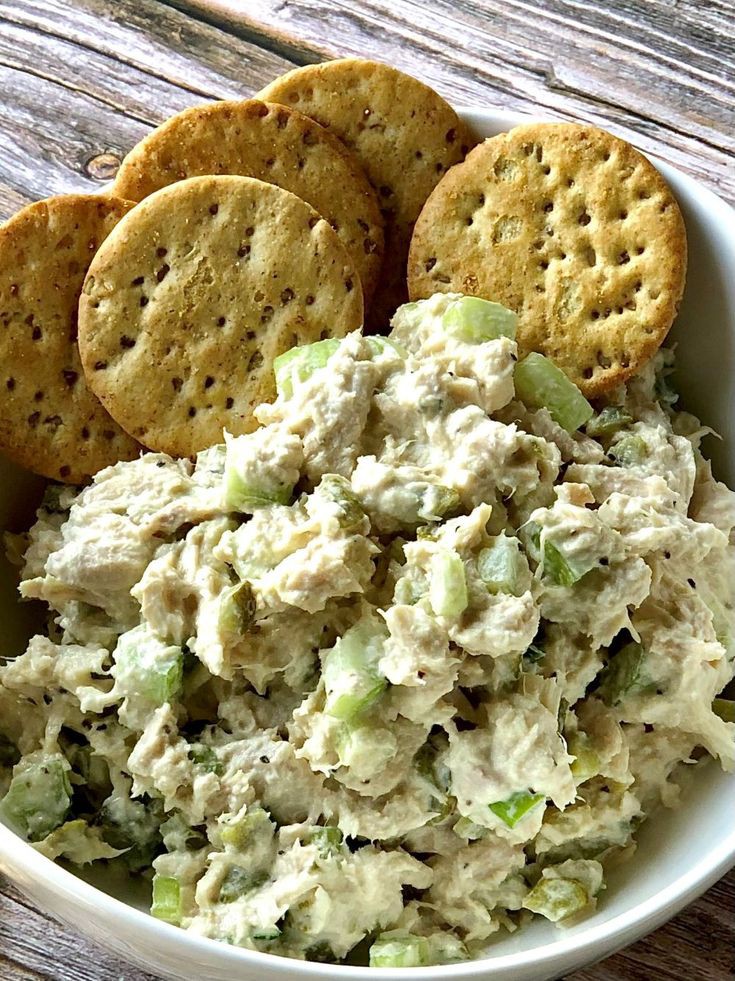 tuna-and-crackers