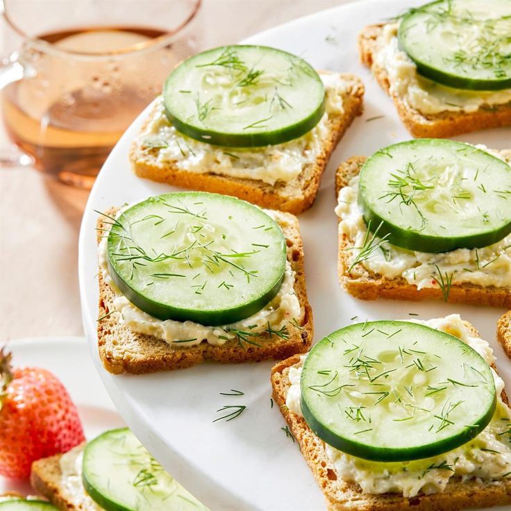 cucumber-sandwiches-easter-potluck-ideas