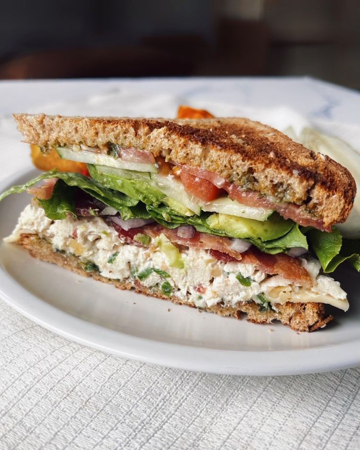 chicken-salad-sandwich