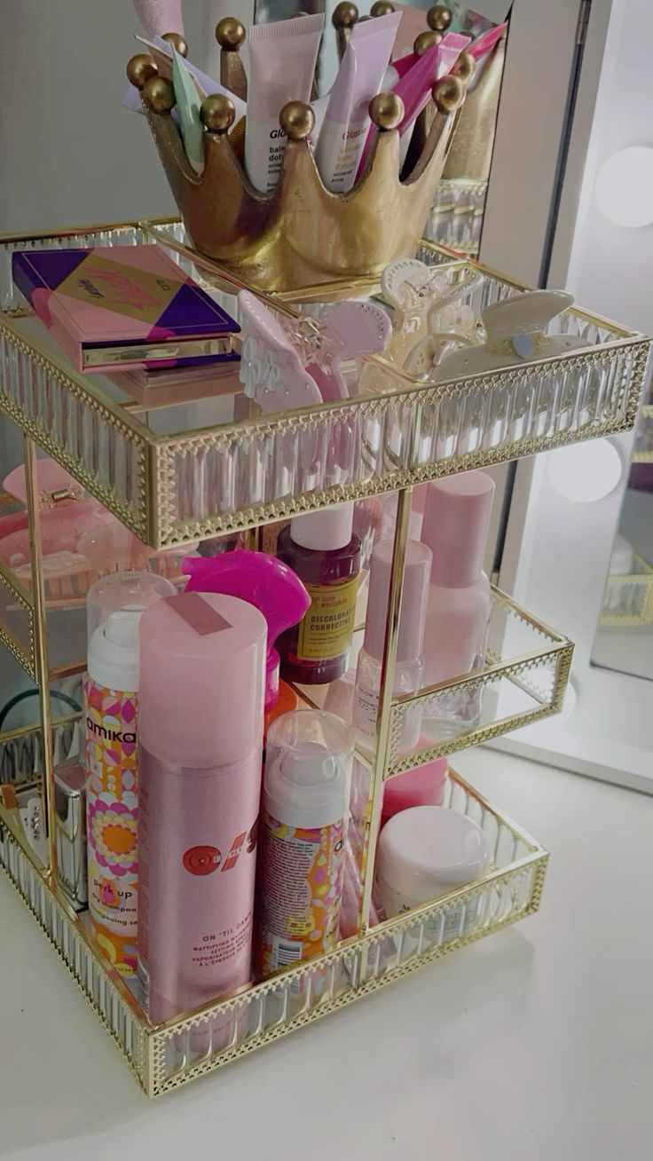 acrylic-organizers-makeup-vanity-decor-ideas