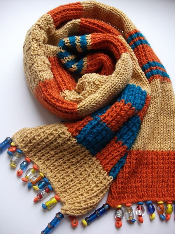 customized-knit-scarf