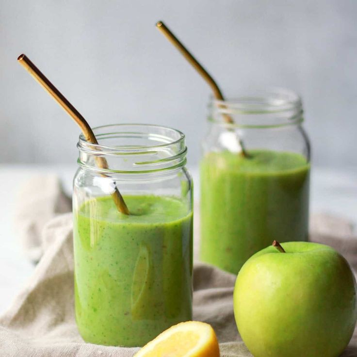 green-apple-and-kale-smoothie