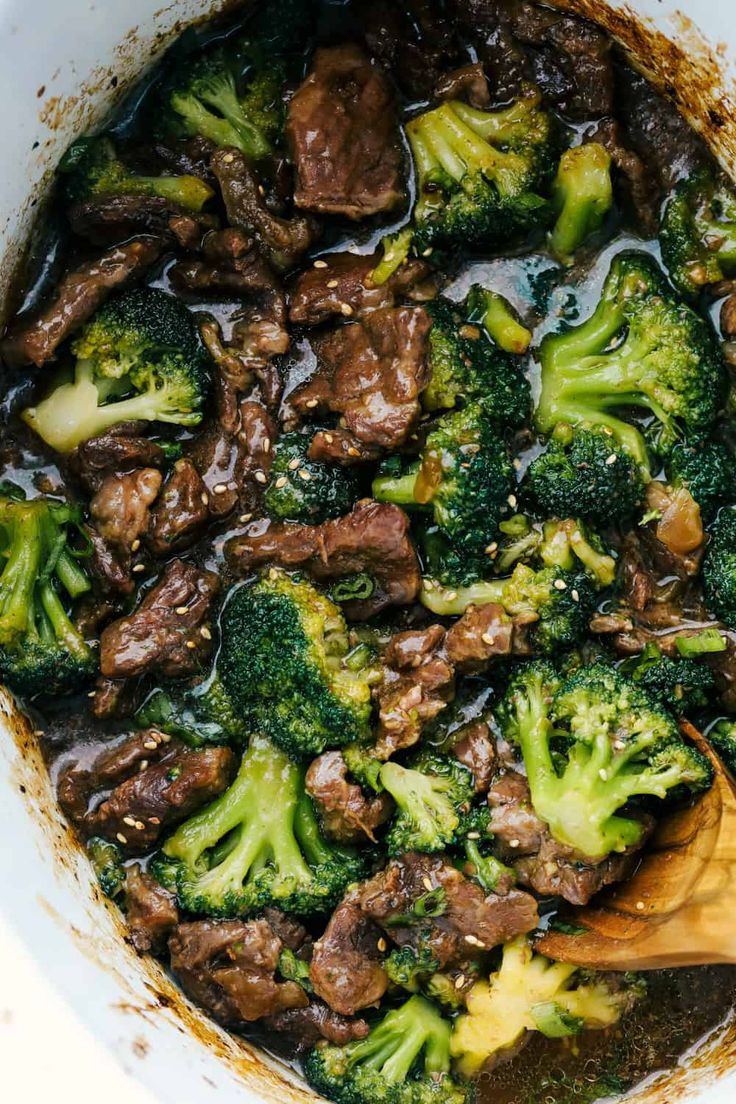 beef-and-broccoli-slow-cooker-recipes-perfect-for-meal-prep