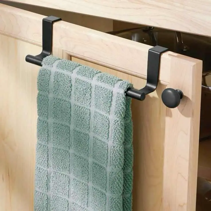 cabinet-door-towel-bar-towel-rack-ideas