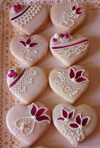 lace-inspired-royal-icing