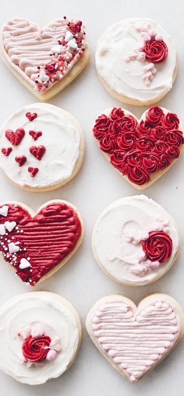 ombre-iced-cookies-valentine-cookie-decorating-ideas