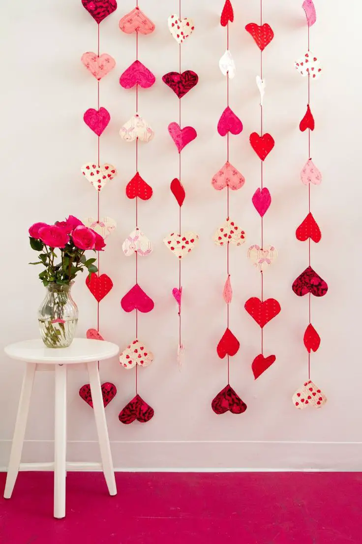 heart-garland-valentines-day-craft-for-adults