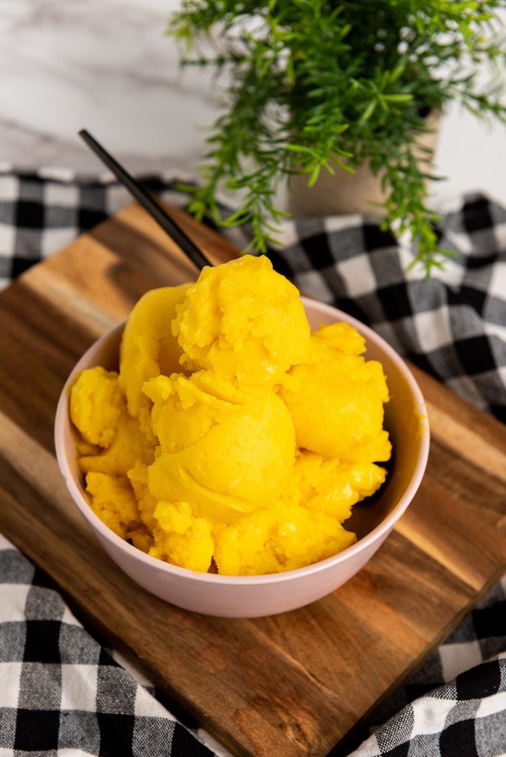 vegan-mango-sorbet