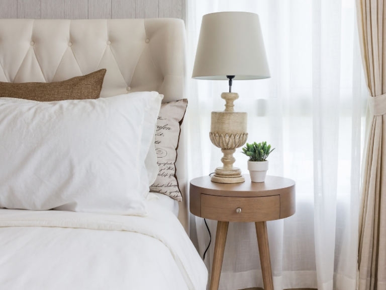 15 AMAZING BEDSIDE TABLE IDEAS FOR SMALL SPACES