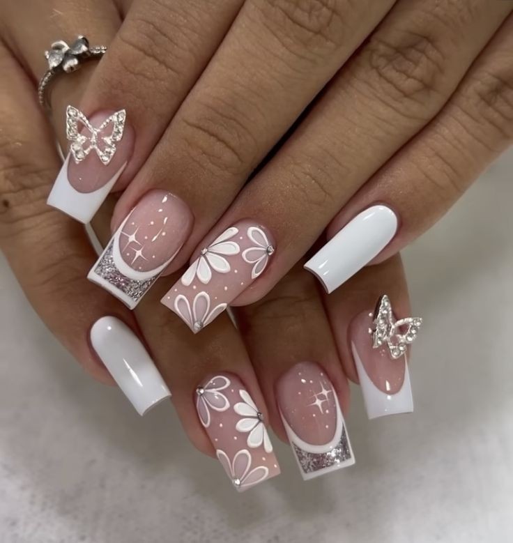 lace-details-spring-nail-art-design