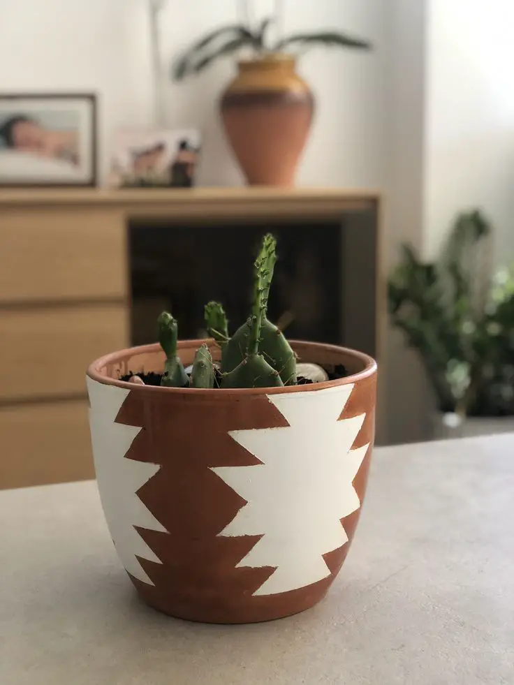 hand-decorated-planter