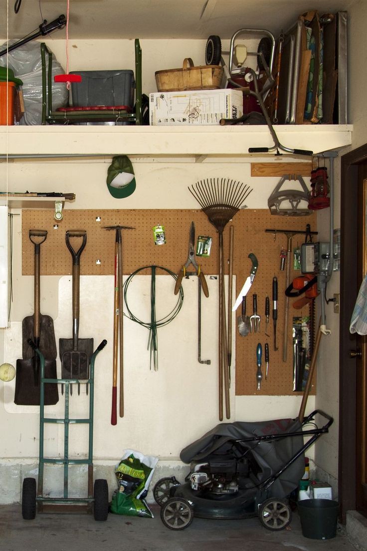 empty-and-arrange-your-garage