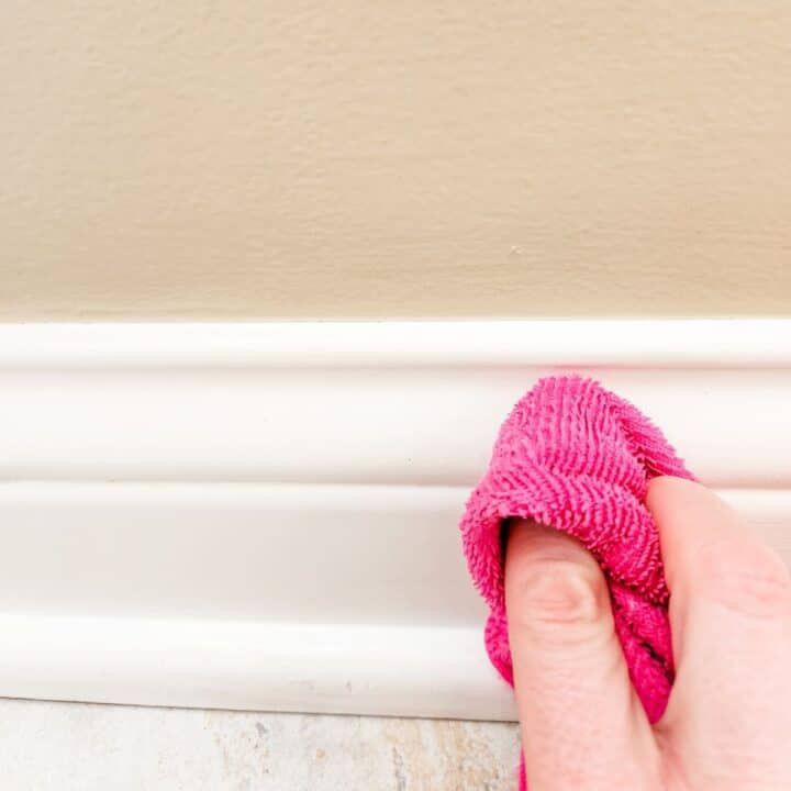 wash-walls-and-baseboards-spring-cleaning-tips