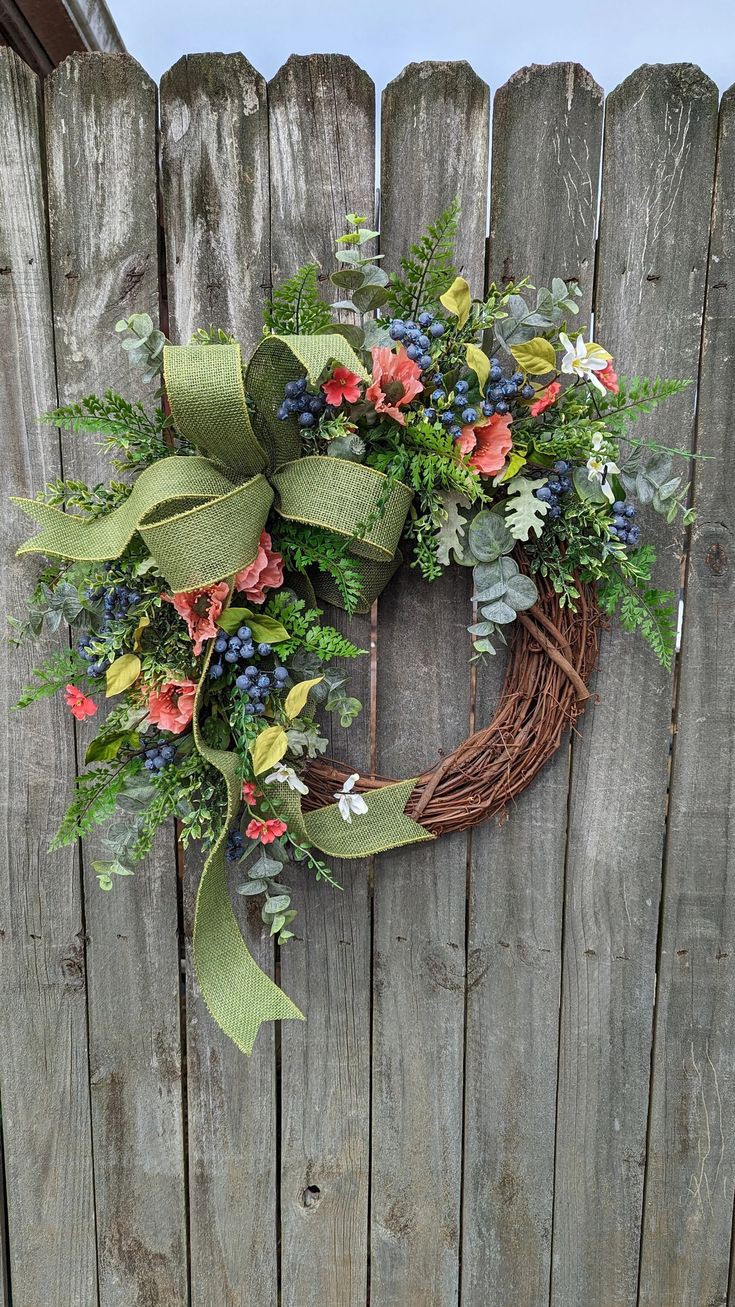 floral-wreath-mantle-decor-ideas