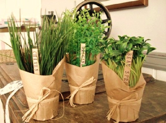 fresh-herb-bundles-spring-mantle-decor-ideas