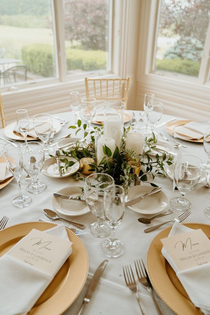 candles-and-greenery-spring-centerpieces