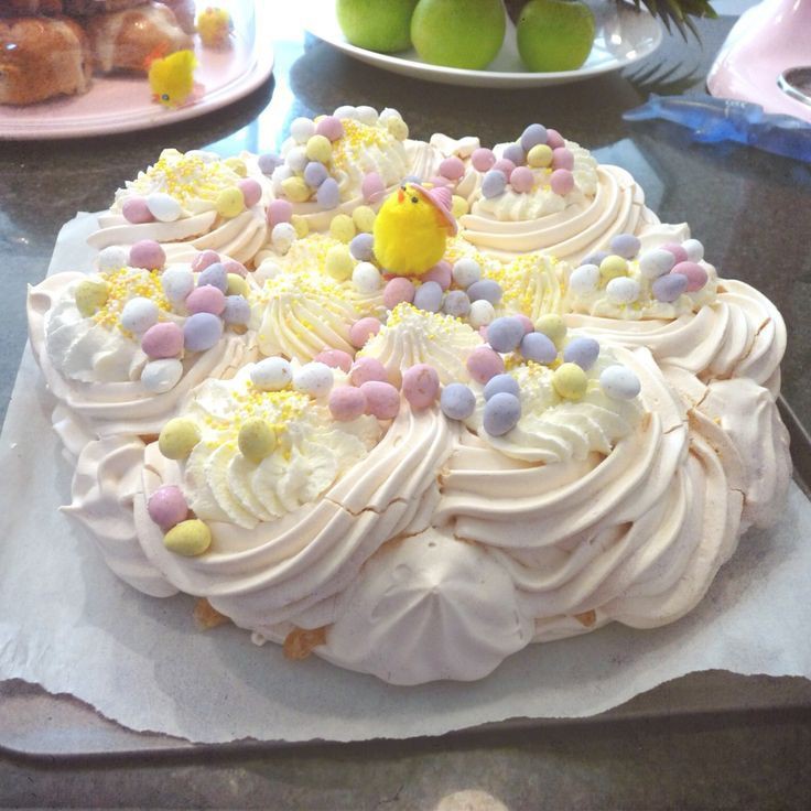 easter-pavlova