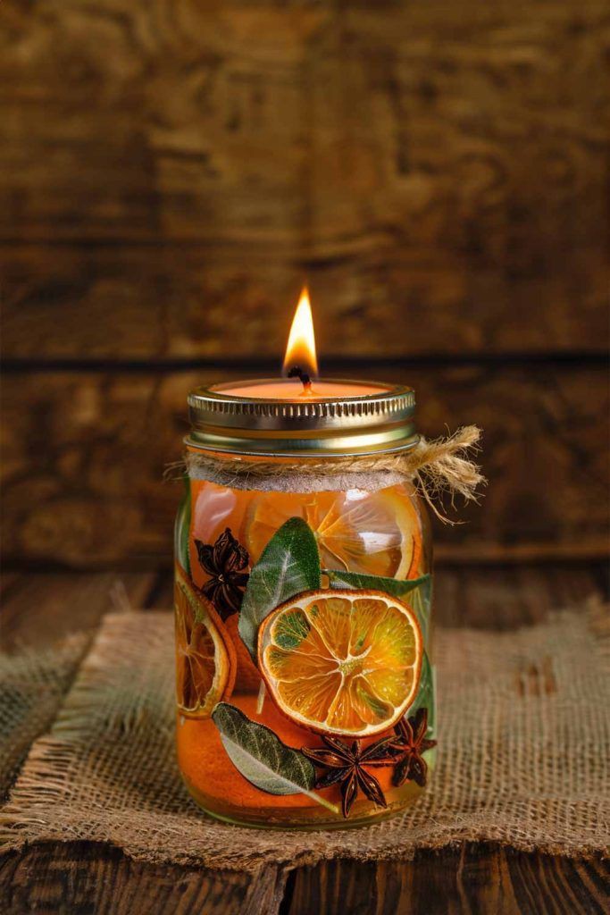 candle-with-essential-oils