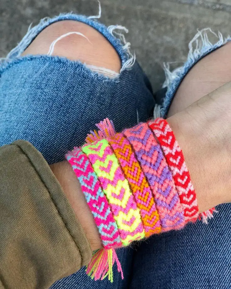 diy-friendship-bracelet