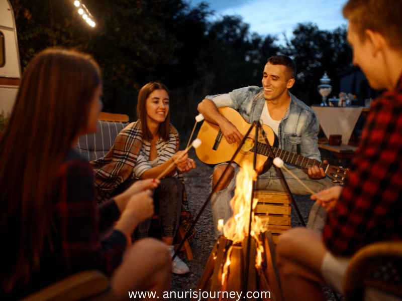 Outdoor-Bonfire-Party