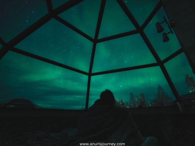 Sleep-Under-the-Northern-Lights