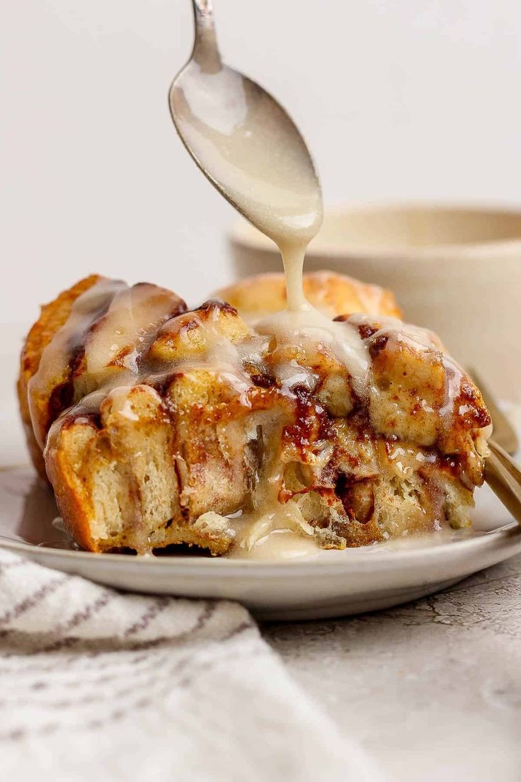 cinnamon-role-casserole-easter-casserole-ideas