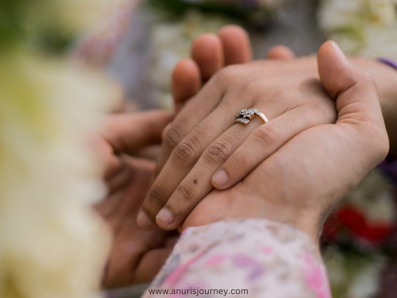 two-hands-holding-each-others-as-one-of-the-ideas-for-your-wedding-anniversary