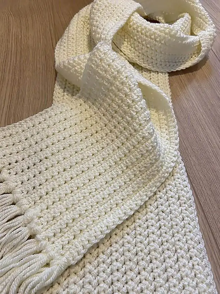 knitted-or-crocheted-scarf