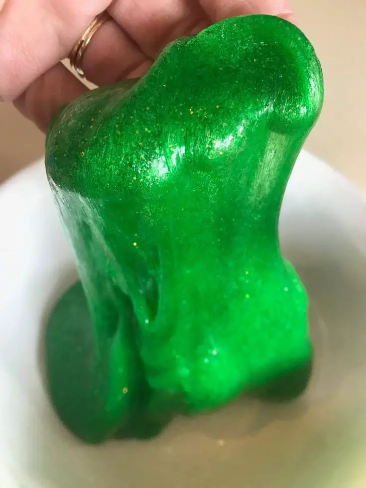 green-slime-st-patrick's-day-crafts-for-kids